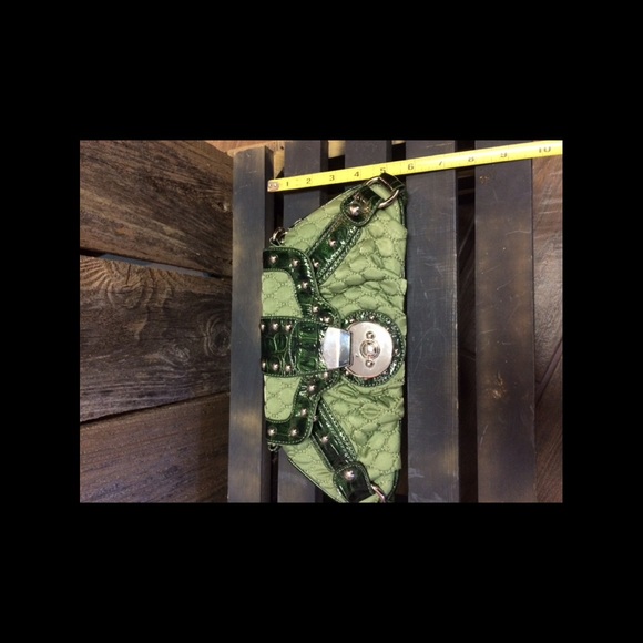 INS green clutch - Picture 4 of 5